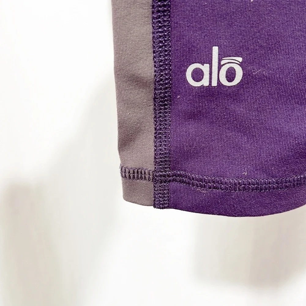 Alo Yoga Colorblock Capri Leggings purple and gray small